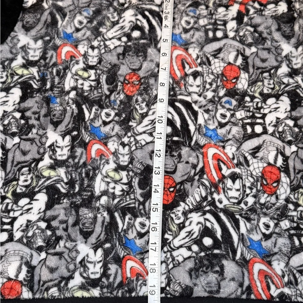 Marvel Avengers All Over Print Fleece Sweatshirt XL - Picture 6 of 6